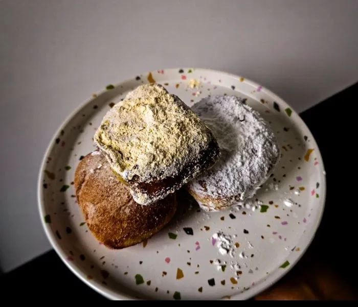 Beye Beignets Picture 9