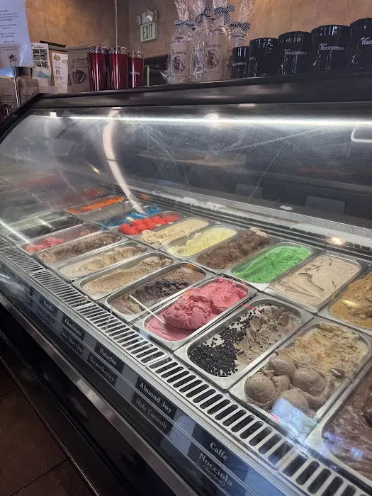 Vaccaro's Italian Pastry Shop, Little Italy Picture 1