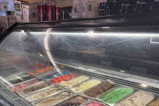 Vaccaro's Italian Pastry Shop, Little Italy