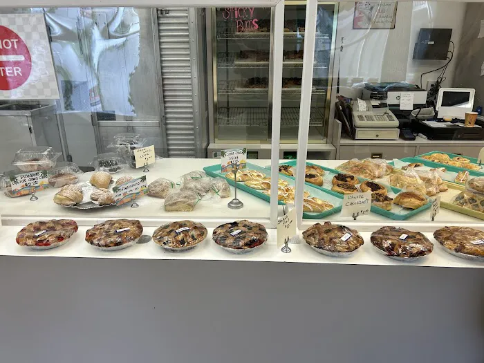 Pasqualini's Bakery Picture 5