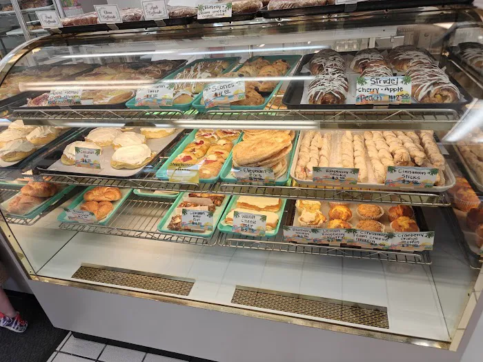 Pasqualini's Bakery Picture 7