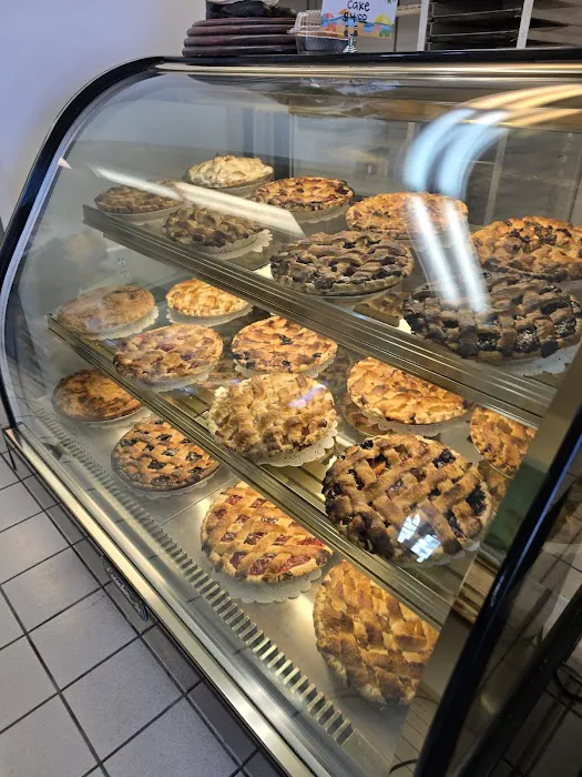 Pasqualini's Bakery Picture 3