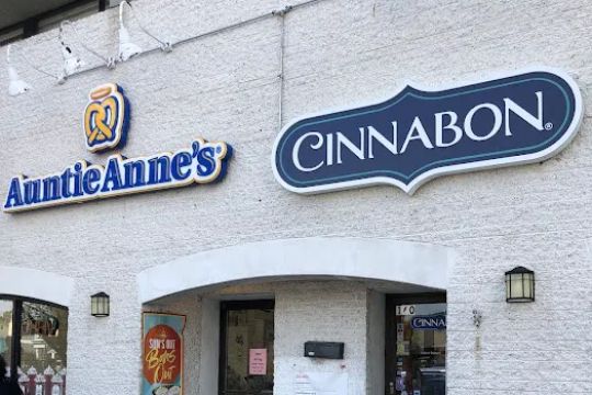 Cinnabon