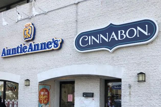 Cinnabon