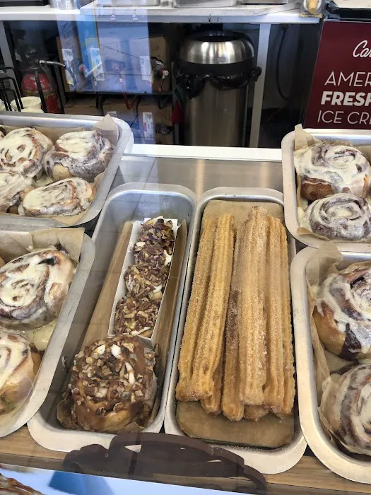 Cinnabon Picture 4