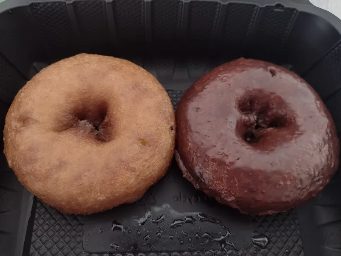 Sandy Pony Donuts & Acai Bowls Picture 6