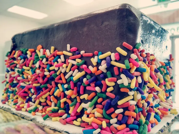 Sion's Bakery Picture 9