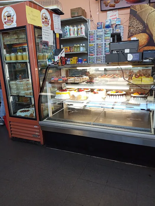 Martinez Grocery and Bakery Picture 9
