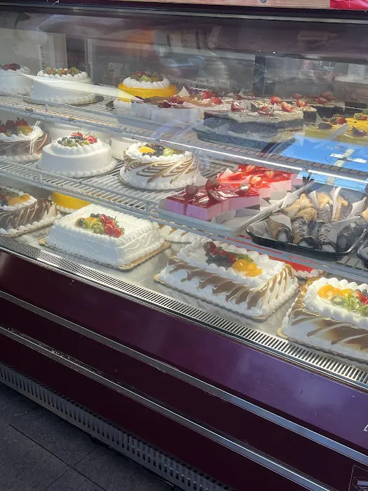 Martinez Grocery and Bakery Picture 1