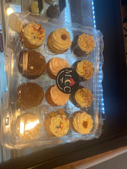 Midnite Confections Cupcakery Picture 1