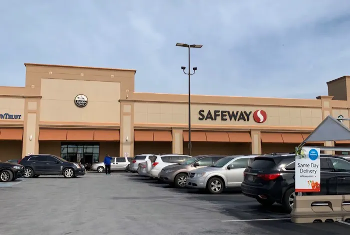 Safeway Bakery Picture 1