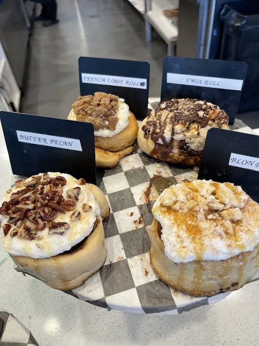 Cinnaholic Picture 9