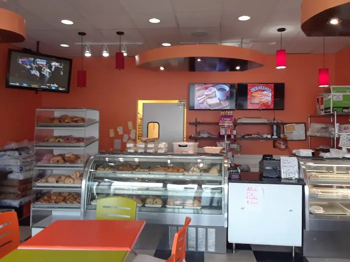 Cake Pointe Bakery Picture 3