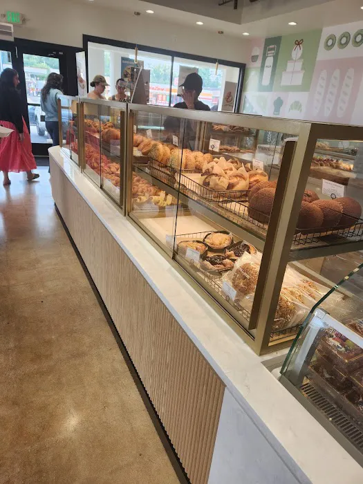 Tous Les Jours Bakery & Cafe Picture 5