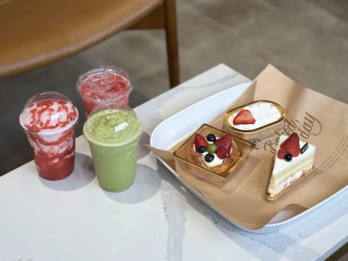 Tous Les Jours Bakery & Cafe Picture 10
