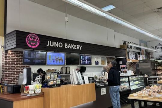 Juno Cafe and Bakery