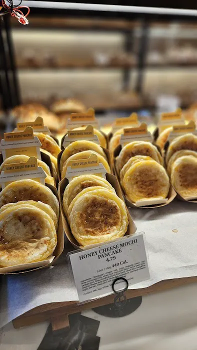 Tous Les Jours Bakery Cafe Picture 8