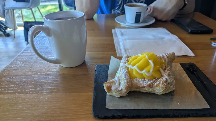 Roggenart European Bakery, Bistro & Cafe Picture 3