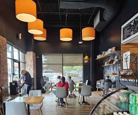 Roggenart European Bakery, Bistro & Cafe