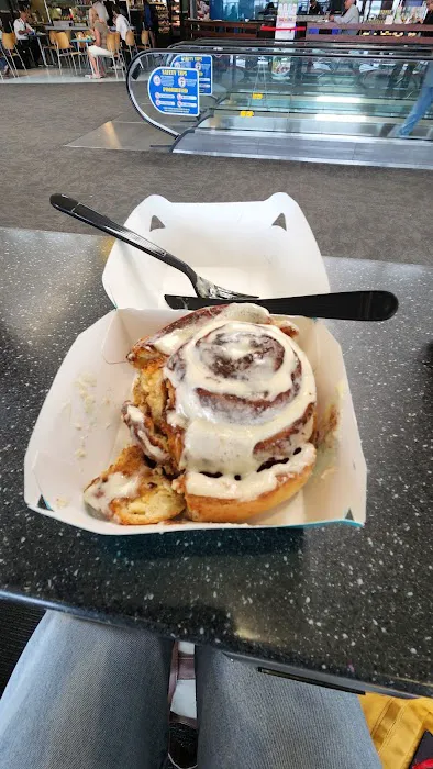 Cinnabon Picture 3