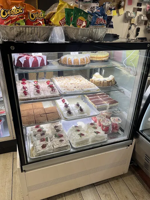 Cinco De Mayo Bakery & Restaurant Picture 5
