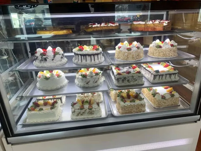 Cinco De Mayo Bakery & Restaurant Picture 6