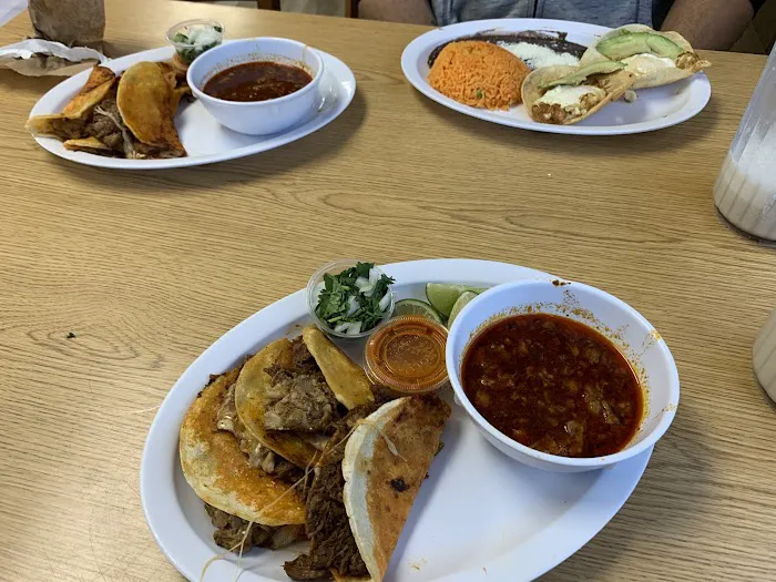 Cinco De Mayo Bakery & Restaurant Picture 7