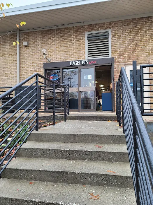 Bagel Bin & Deli Picture 8