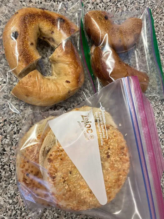 Bagel Bin & Deli Picture 1