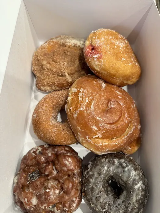 Carlson's Donuts Picture 9