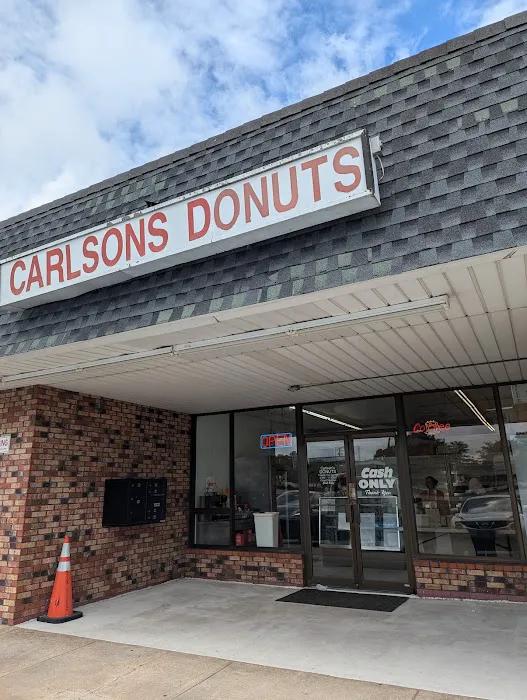 Carlson's Donuts Picture 3