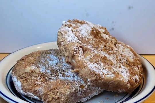 Carlson's Donuts