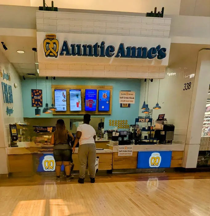 Auntie Anne's Picture 7