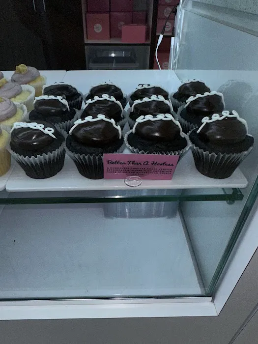 Lil Cakes & Creamery Picture 9