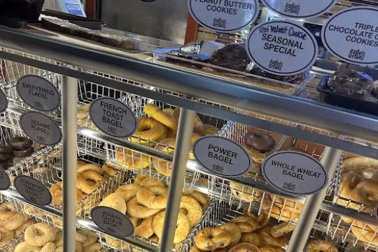Bagels 'n Grinds