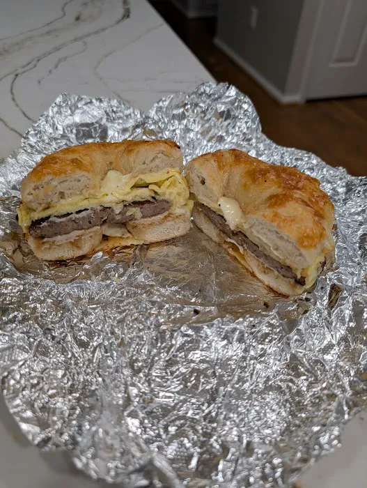 Über Bagels & Deli Picture 4