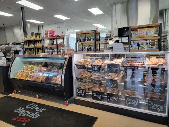 Über Bagels & Deli Picture 6