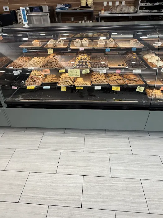 Bonheur Patisserie & Deli Picture 8