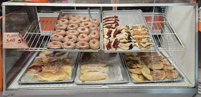 Arundel Donuts Picture 8