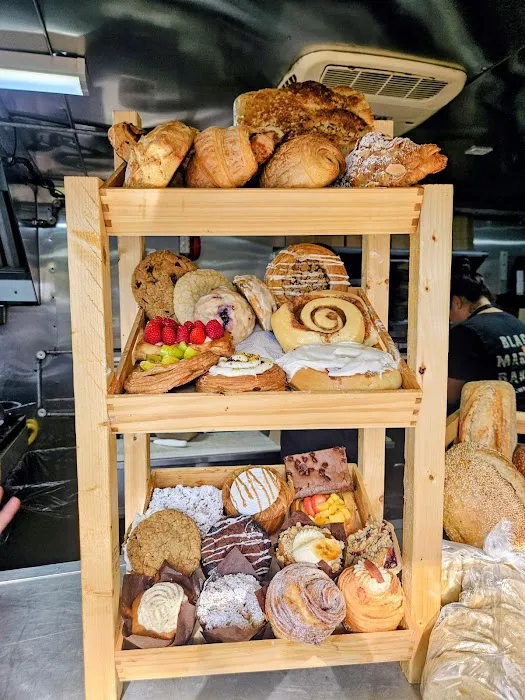 Black Market Bakers Food Truck Picture 3