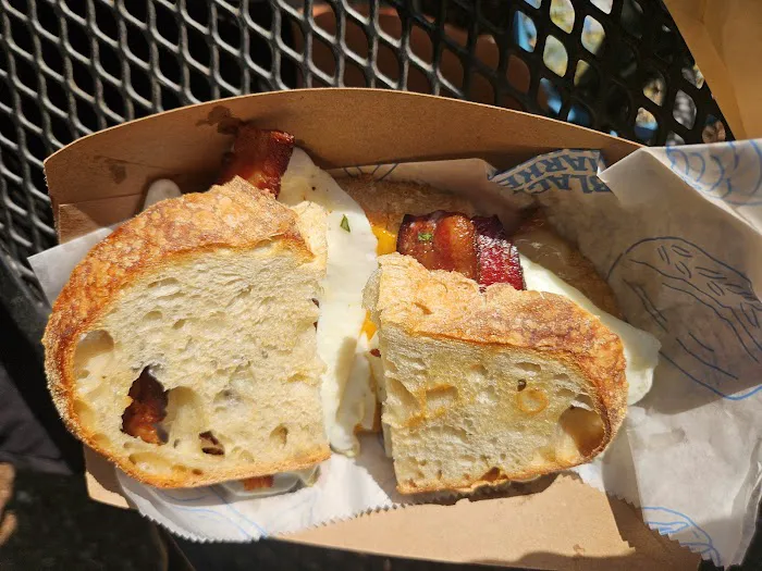 Black Market Bakers Food Truck Picture 2