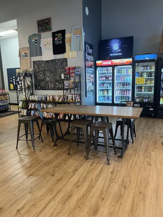 Über Bagels & Deli Picture 2