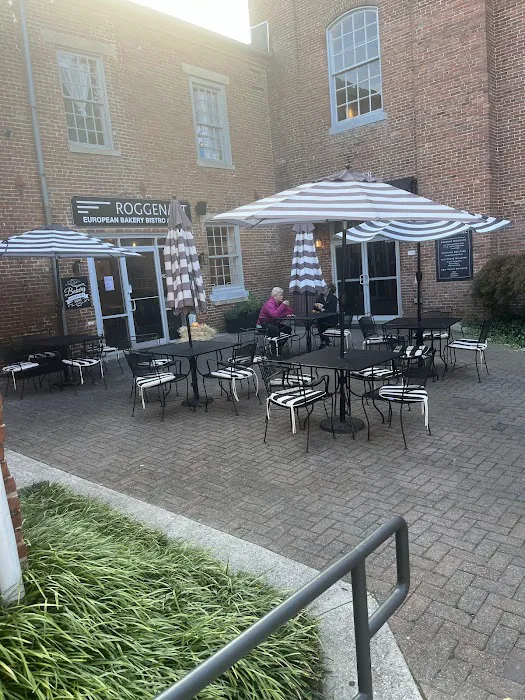 Roggenart European Bakery, Bistro & Cafe Picture 5