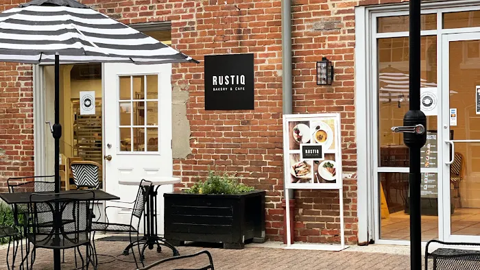 Rustiq Bakery & Cafe' Picture 10