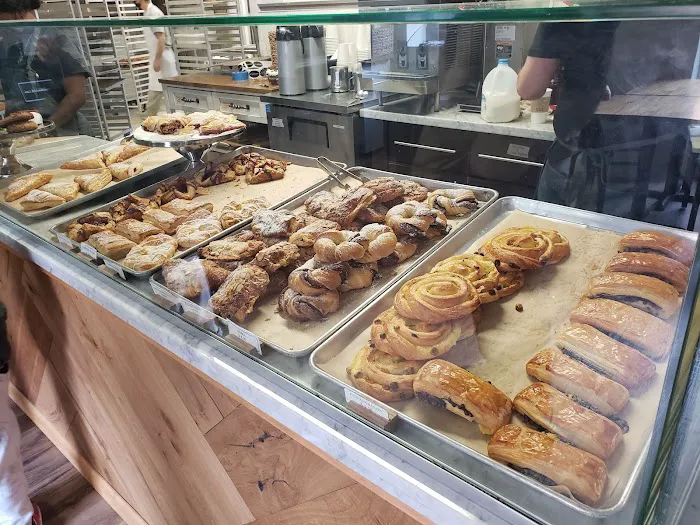 Rustiq Bakery & Cafe' Picture 7