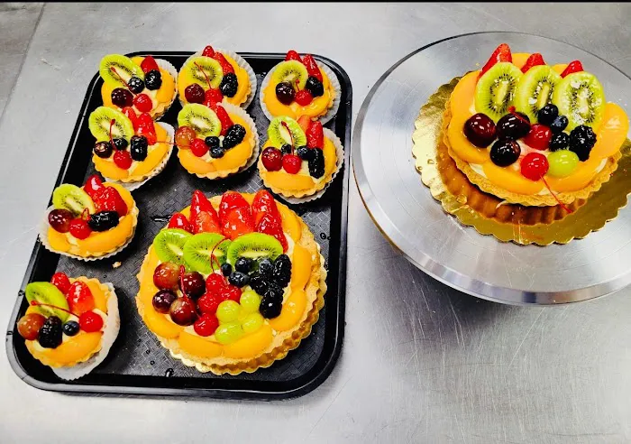 Cielo Dorado Bakery & Deli Picture 10