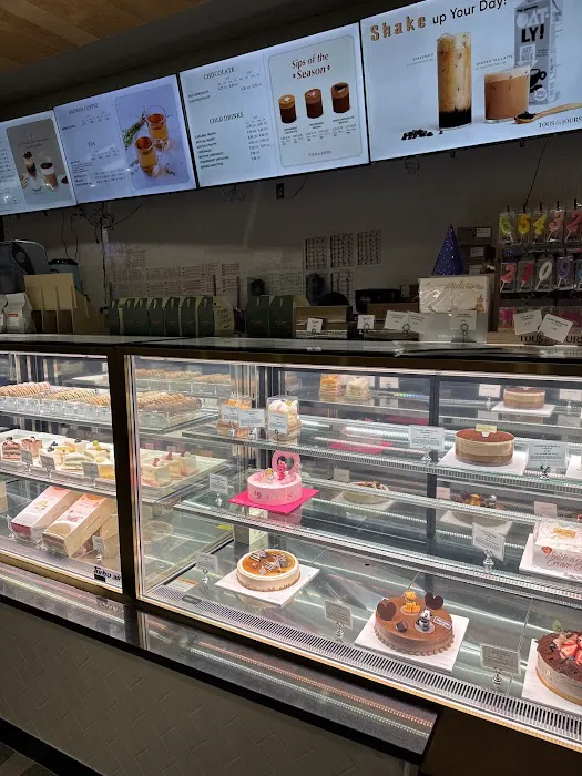 Tous Les Jours Bakery & Cafe Picture 3
