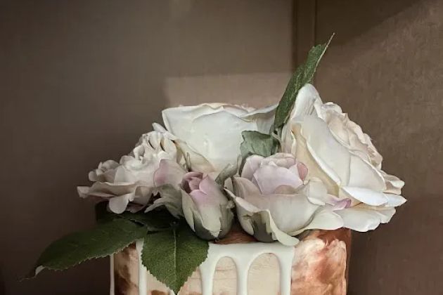 Cakes Plus