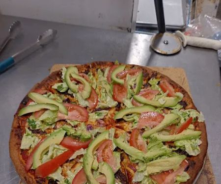 El Arbol Del Pan. Pizza