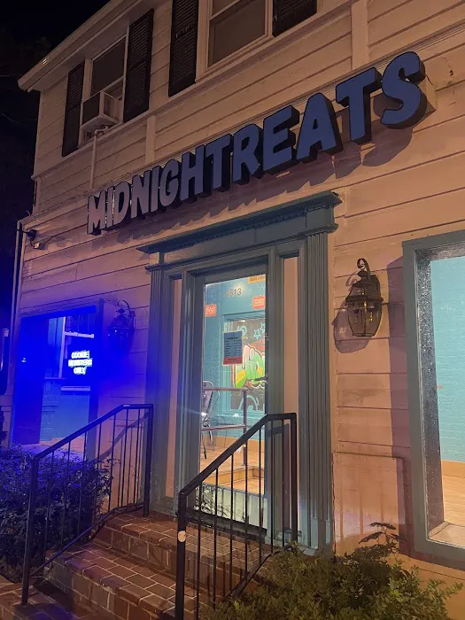 MidnighTreats Picture 4